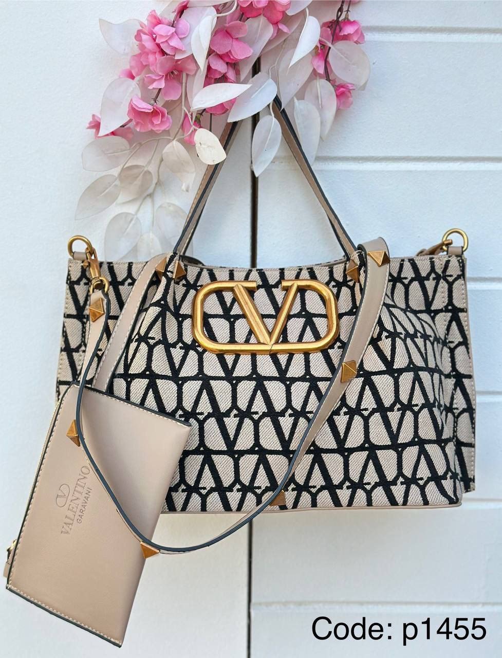 /public/uploads/photos/shares/Suzy bags/IMG_2769.jpeg